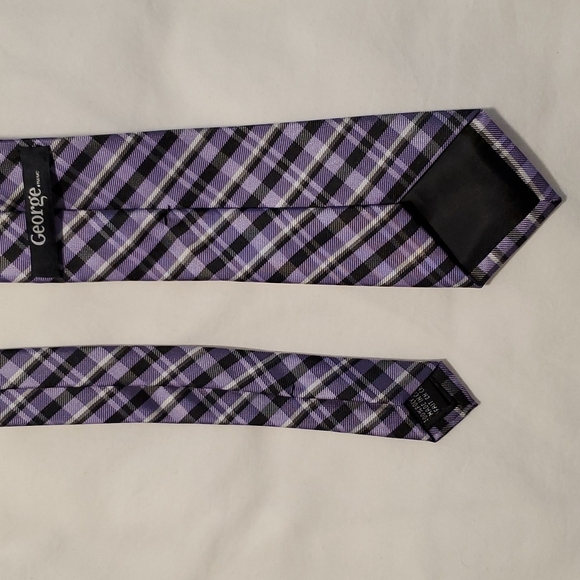 Men's George purple, black and white pattern tie - Picture 3 of 6